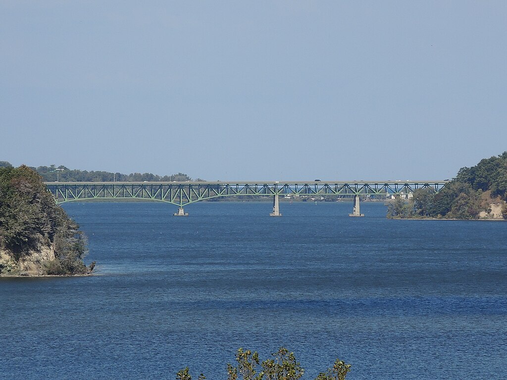 Irondequoit Bay Bridge